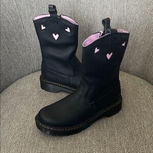 Dr. Martens Junior Heart Nappa Patent Leather Pull-on Boots